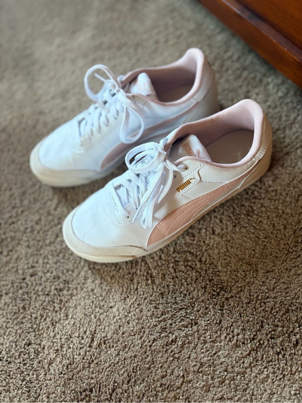 Puma Women's White & Pink Low-Top Sneakers